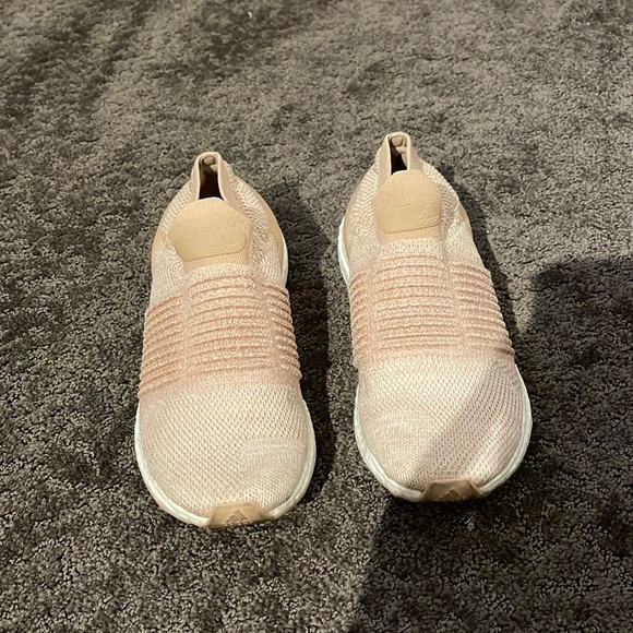ADIDAS ULTRABOOST SLIP ON NO LACES - Picture 2 of 8